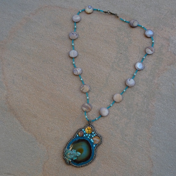 Leather Blue Agate Frog Pond Long Boho Beaded Mother of Pearl Shell Necklace - Picture 13 of 13